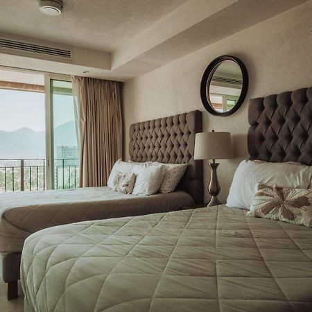 Grand Venetian Beachfront Condos ปูแอร์โตบาญาร์ตา ภายนอก รูปภาพ