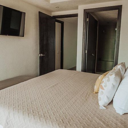 Grand Venetian Beachfront Condos ปูแอร์โตบาญาร์ตา ภายนอก รูปภาพ