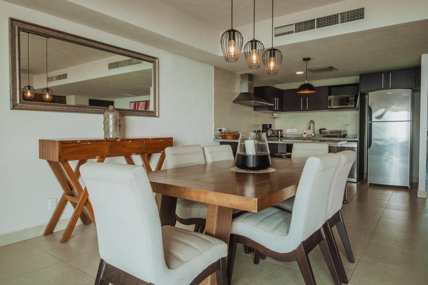 Grand Venetian Beachfront Condos ปูแอร์โตบาญาร์ตา ภายนอก รูปภาพ