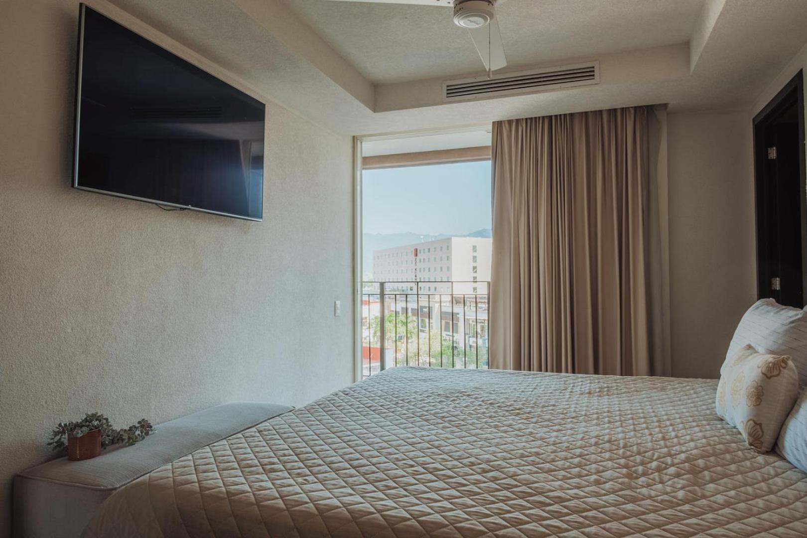 Grand Venetian Beachfront Condos ปูแอร์โตบาญาร์ตา ภายนอก รูปภาพ