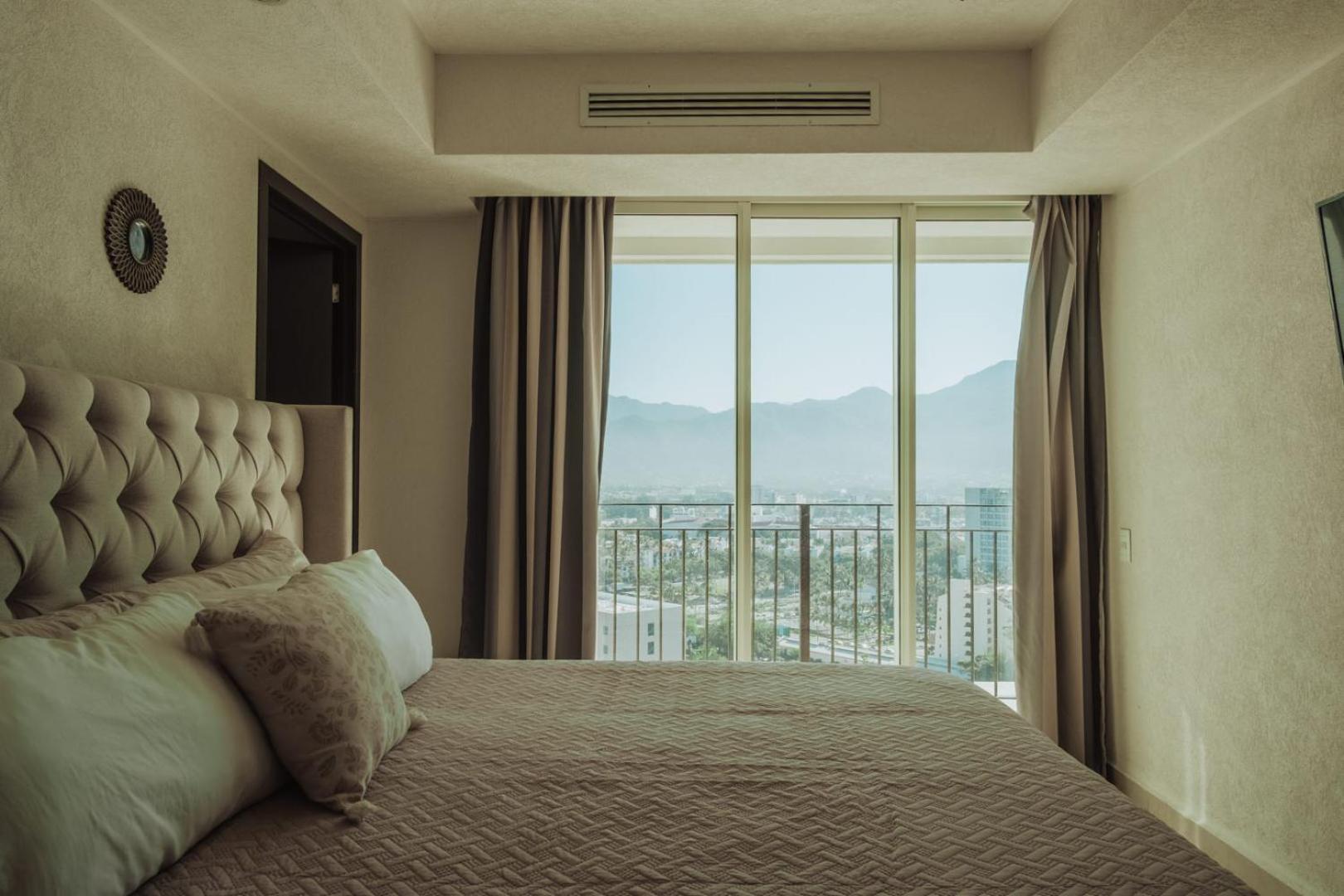 Grand Venetian Beachfront Condos ปูแอร์โตบาญาร์ตา ภายนอก รูปภาพ