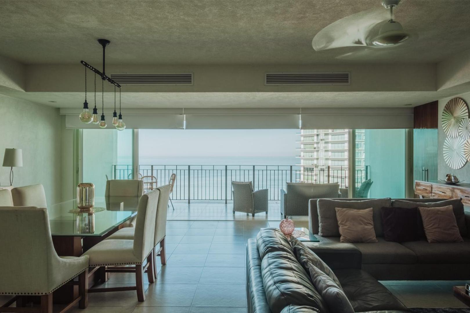 Grand Venetian Beachfront Condos ปูแอร์โตบาญาร์ตา ภายนอก รูปภาพ