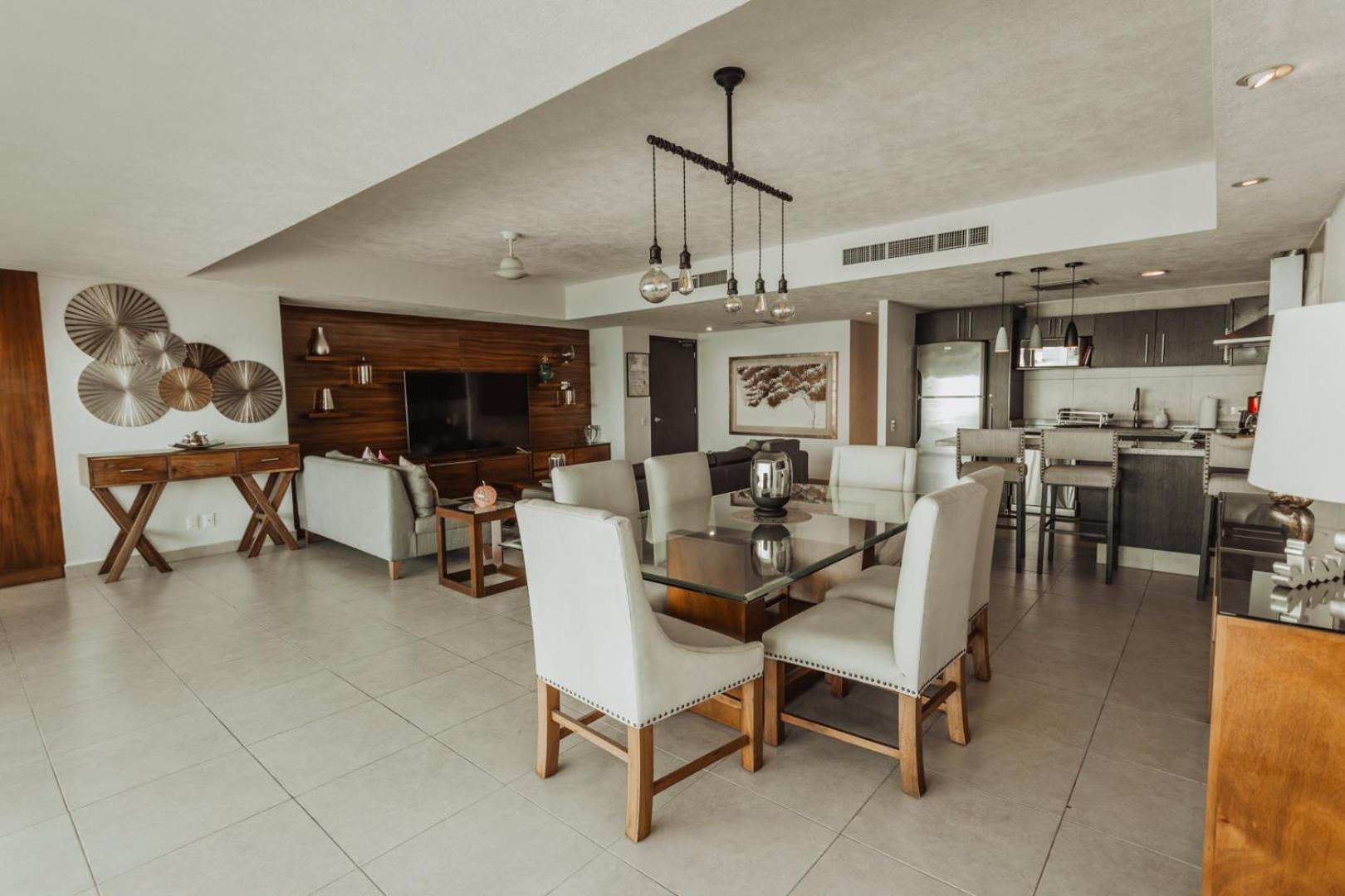 Grand Venetian Beachfront Condos ปูแอร์โตบาญาร์ตา ภายนอก รูปภาพ